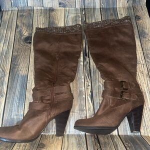 Chic Brown Heeled Boots for Women